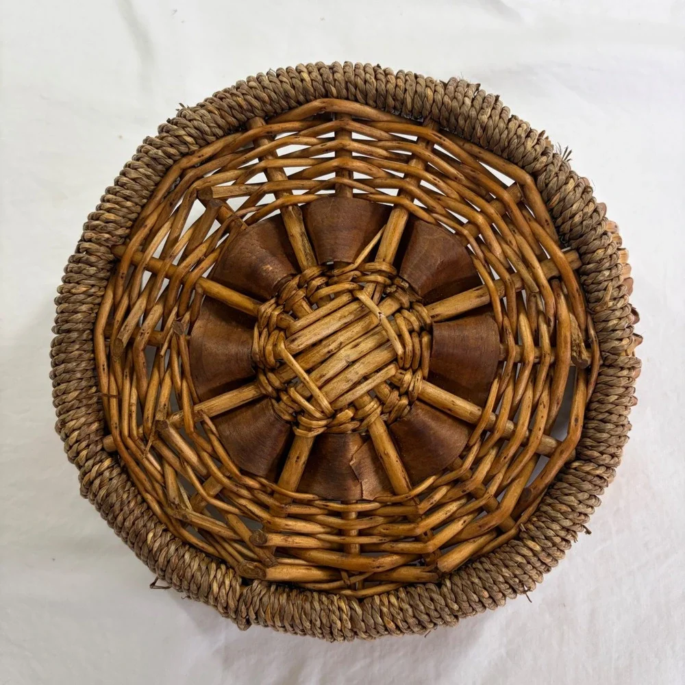 Vintage Round Wicker Basket with Wooden Handles Rustic Boho Storage Decor Brown